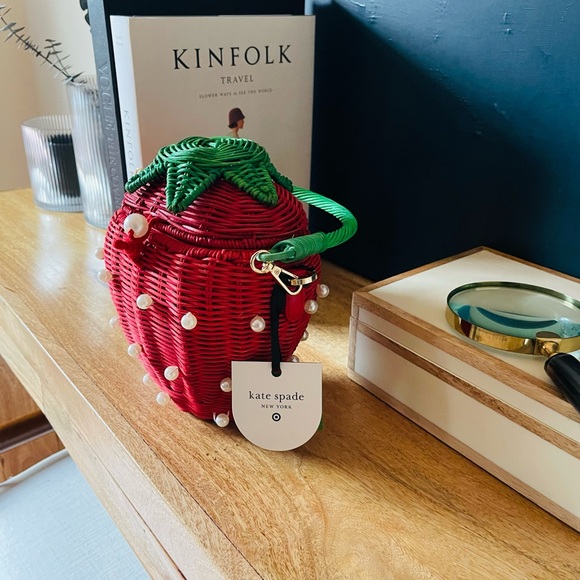 Kate Spade x Target Exclusive Pear Embellished Strawberry Basket Bag - Picture 4 of 10